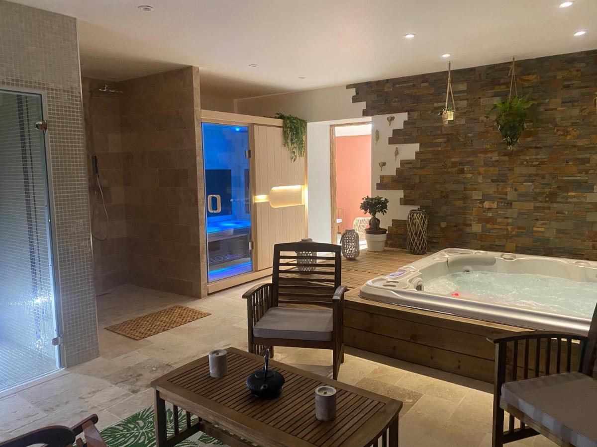 Ferme "Les Flaquettes" Bed & Breakfast Guînes Екстериор снимка